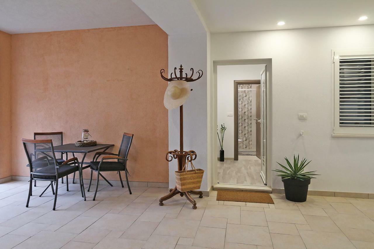 Modern Apartments Iva Makarska Exterior photo